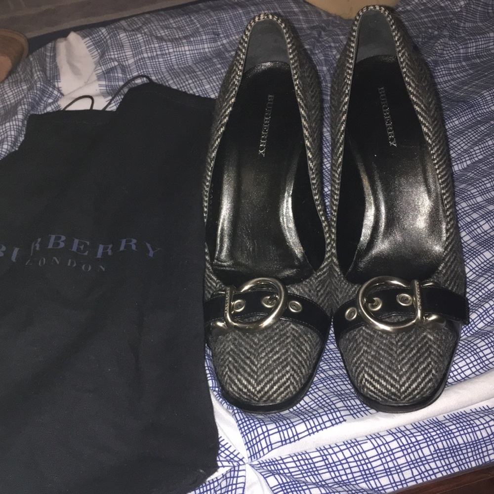 Burberry heels